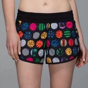 Lululemon Seawheeze Tracker Shorts Women's Size 6 Black Run Festival Active